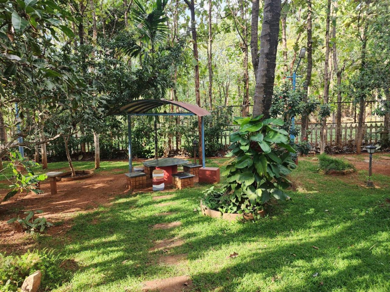 Villa Golden Castle Mysore Exterior foto