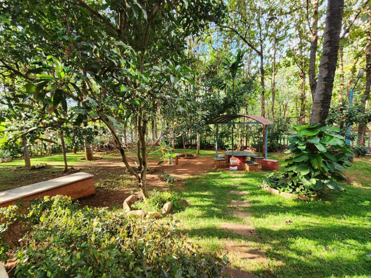 Villa Golden Castle Mysore Exterior foto
